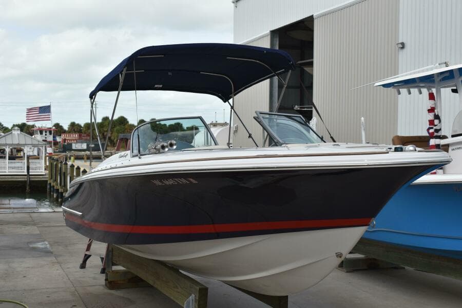 2003 Chris-Craft Launch 25