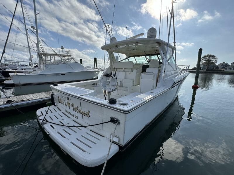 2001 Tiara Yachts 4300 Open