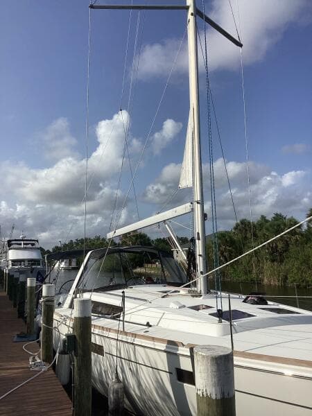 2012 Beneteau Oceanis ICW
