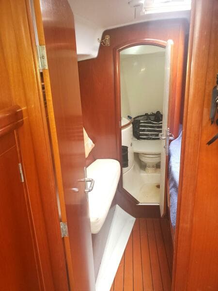 2003 Beneteau Center Cockpit