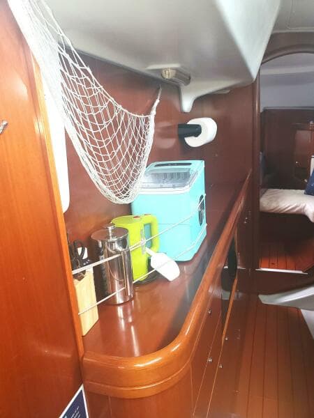 2003 Beneteau Center Cockpit