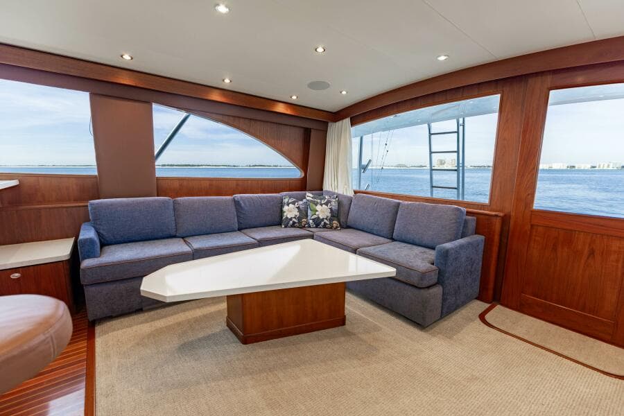 2006 Jim Smith 68 Convertible- Salon