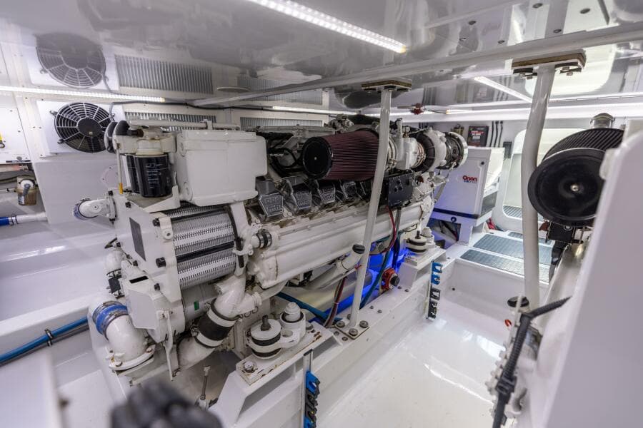 2006 Jim Smith 68 Convertible- Engine Room