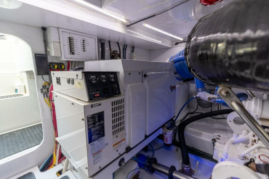 2006 Jim Smith 68 Convertible- Engine Room