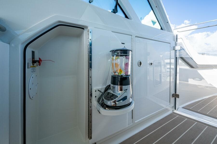 2022 Formula 380 ssc