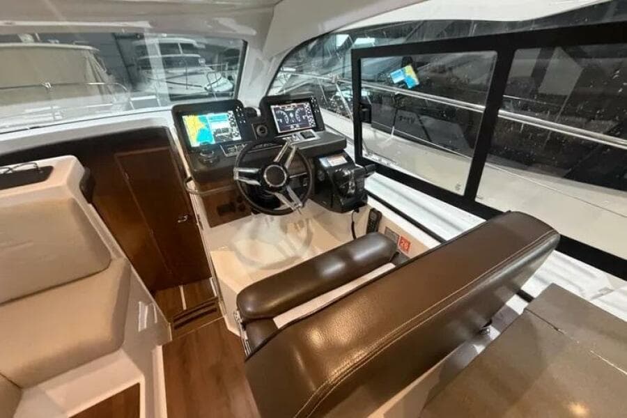 2022 Four Winns 355 Vista Coupe