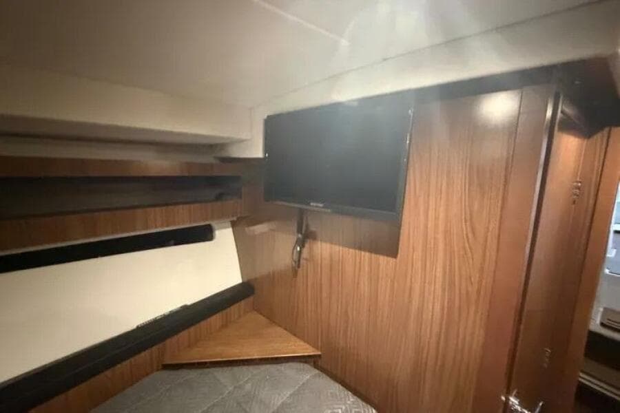 2022 Four Winns 355 Vista Coupe