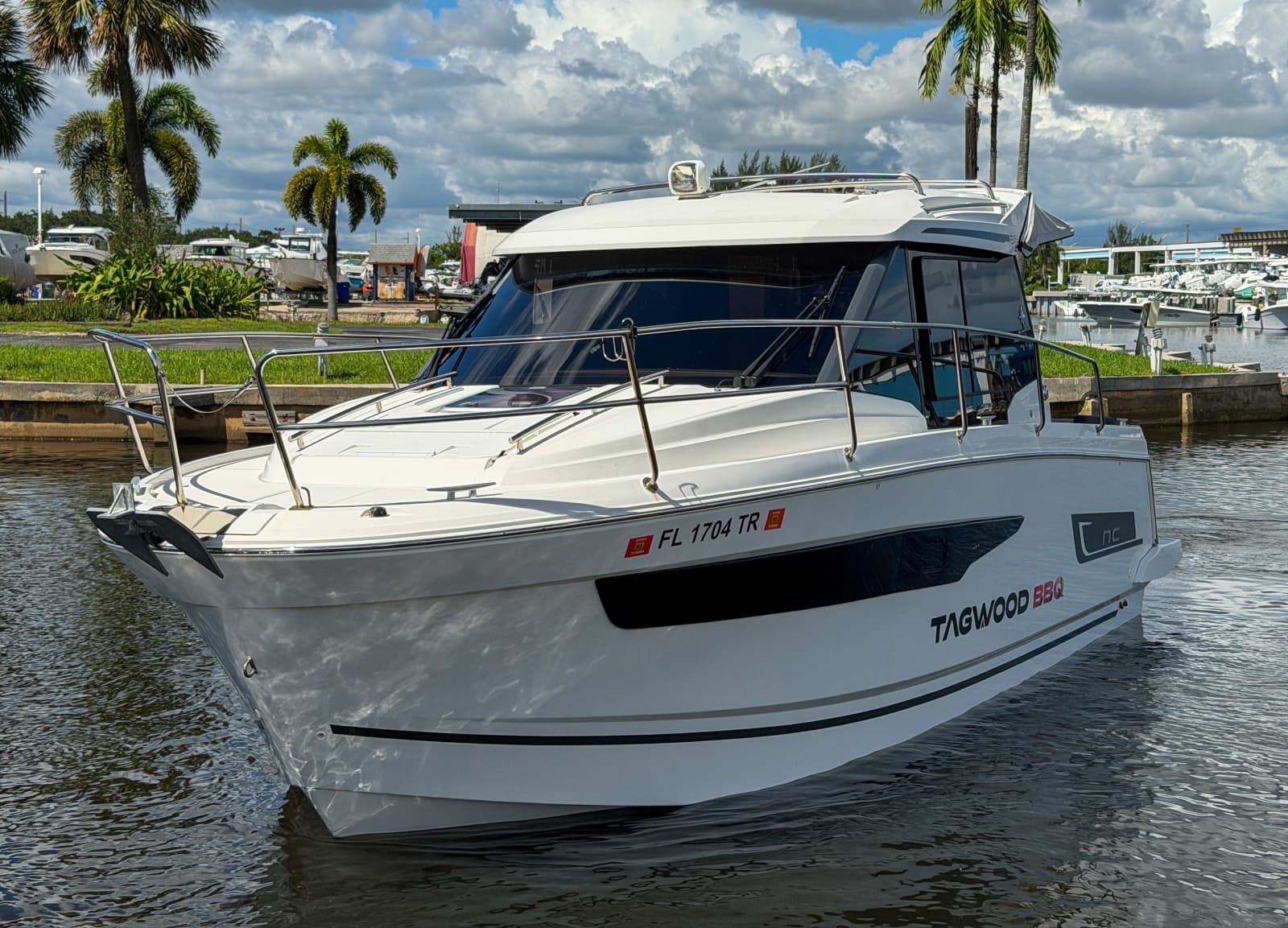 2023 Jeanneau NC895 - Photo 3