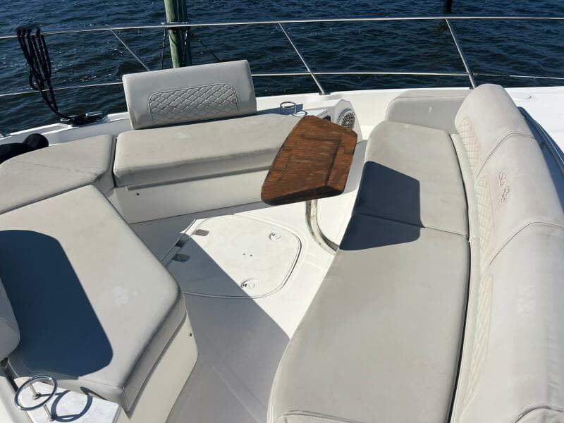 2019 Sea Ray L550