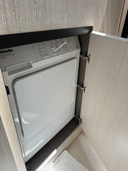 2018 Azimut 66 Flybridge