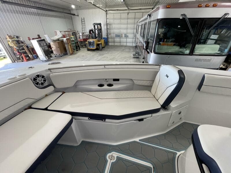 2025 Stingray 253 Center Console - Photo 39