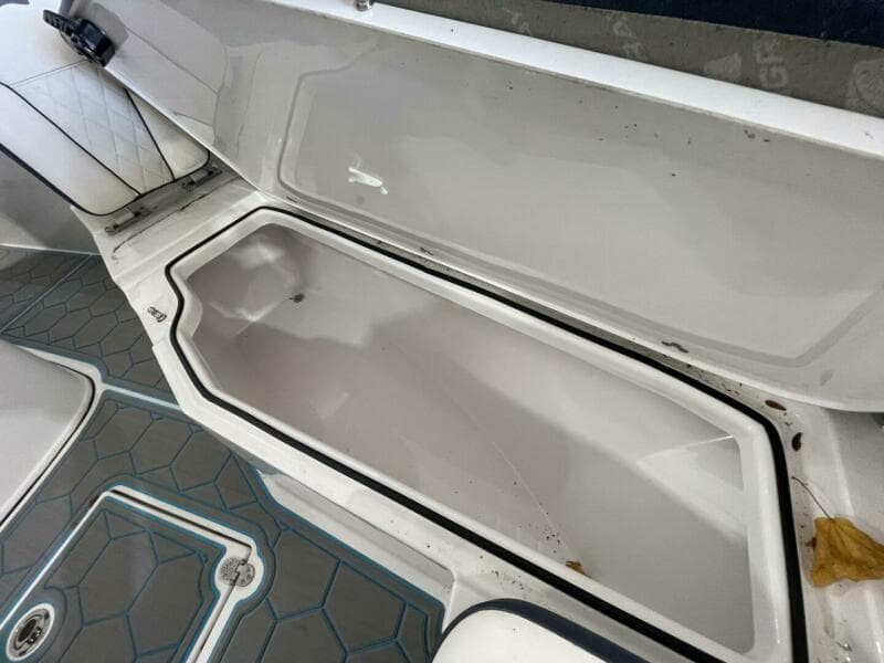 2025 Stingray 253 Center Console - Photo 38