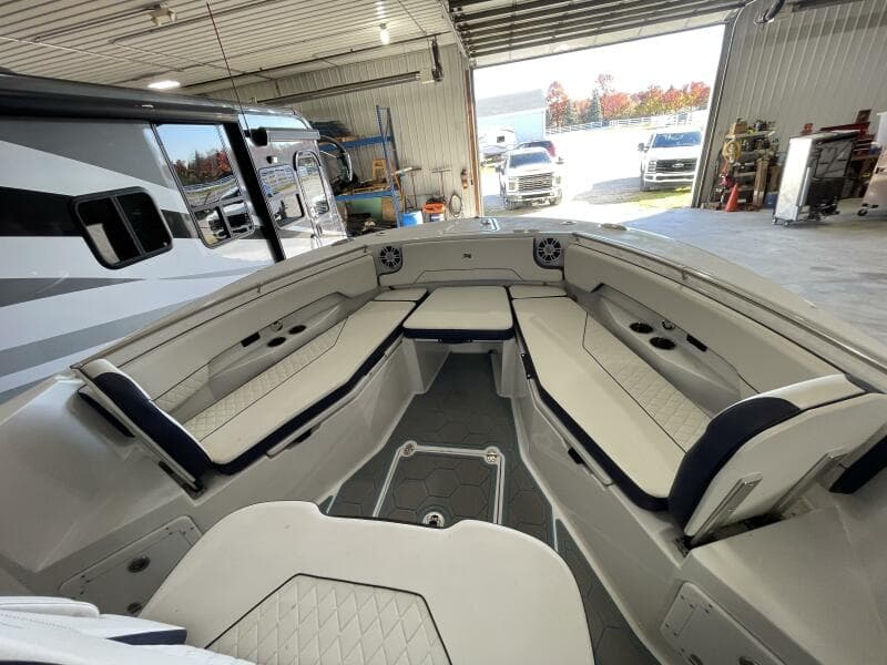2025 Stingray 253 Center Console - Photo 36