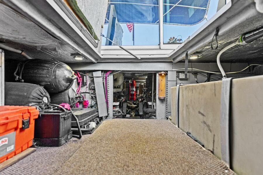 1998 Sea Ray 480 Sedan Bridge