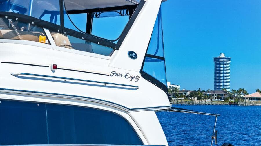 1998 Sea Ray 480 Sedan Bridge