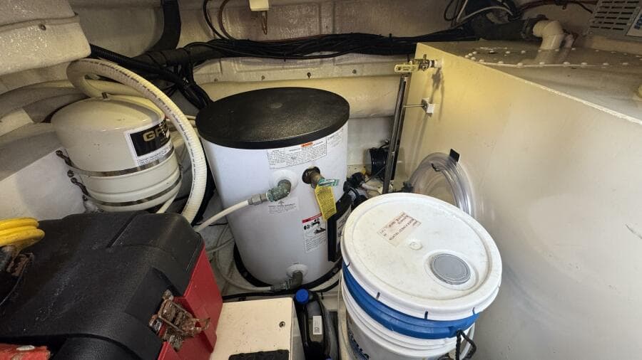 2007 Jefferson 52 Pilothouse SE - Photo 41