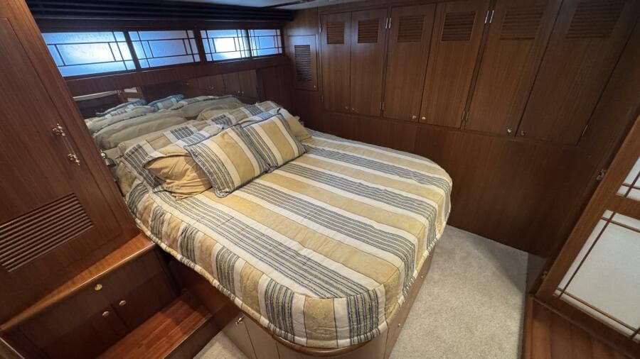 2007 Jefferson 52 Pilothouse SE - Photo 31