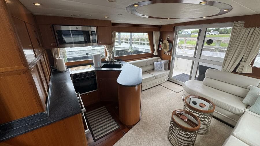 2007 Jefferson 52 Pilothouse SE - Photo 17
