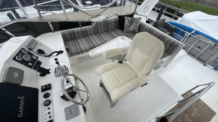 2007 Jefferson 52 Pilothouse SE - Photo 9