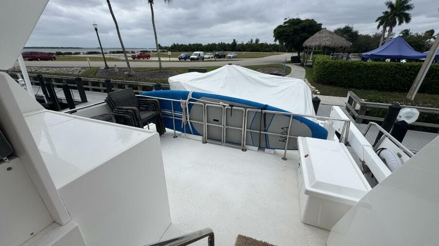 2007 Jefferson 52 Pilothouse SE - Photo 7
