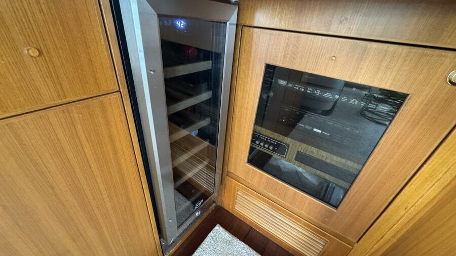 2007 Jefferson 52 Pilothouse SE - Photo 24