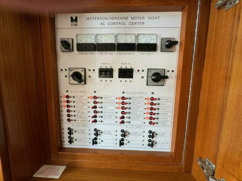 2007 Jefferson 52 Pilothouse SE - Photo 50
