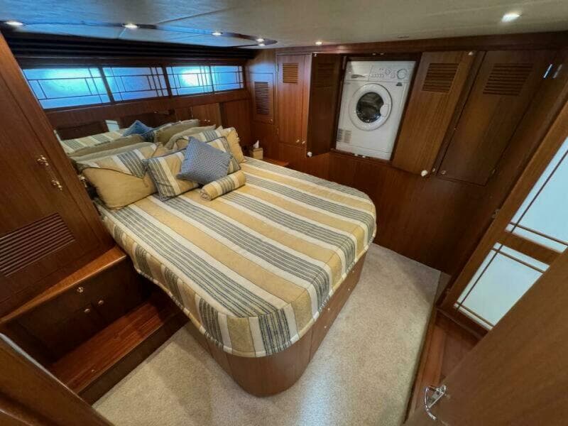 2007 Jefferson 52 Pilothouse SE - Photo 32