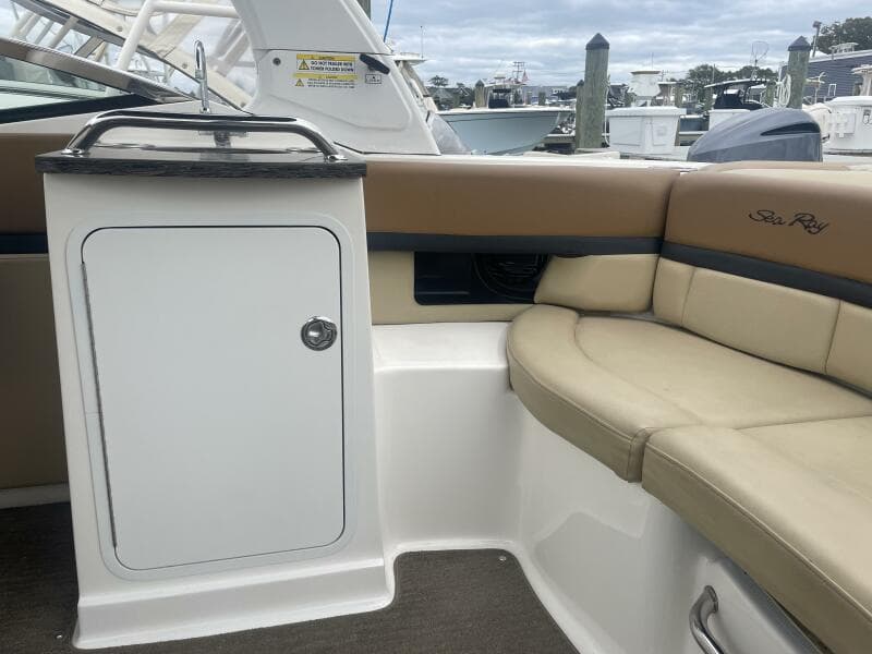 2014 Sea Ray 250 SLX