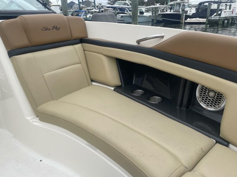 2014 Sea Ray 250 SLX