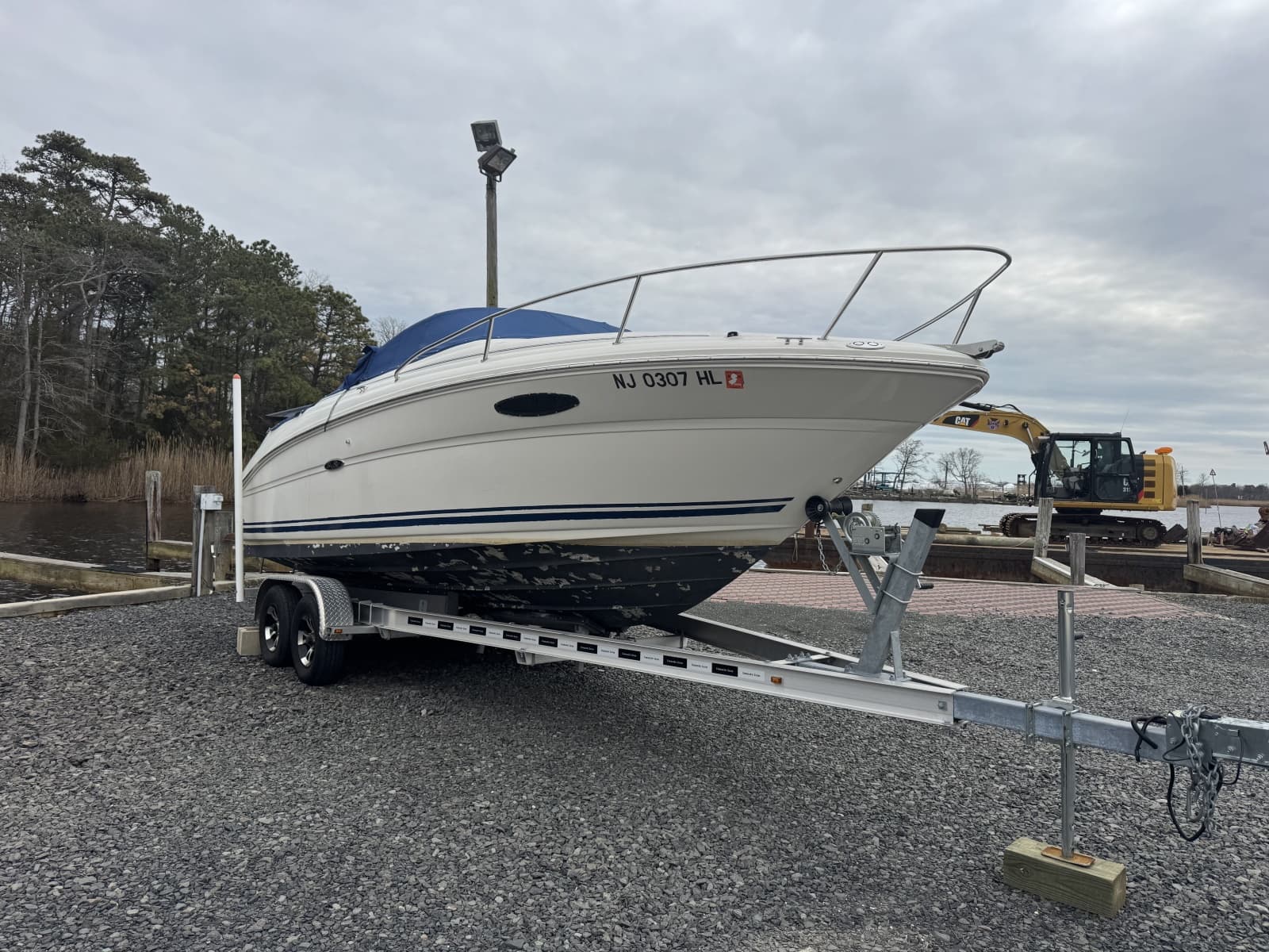2004 Sea Ray 215 Weekender