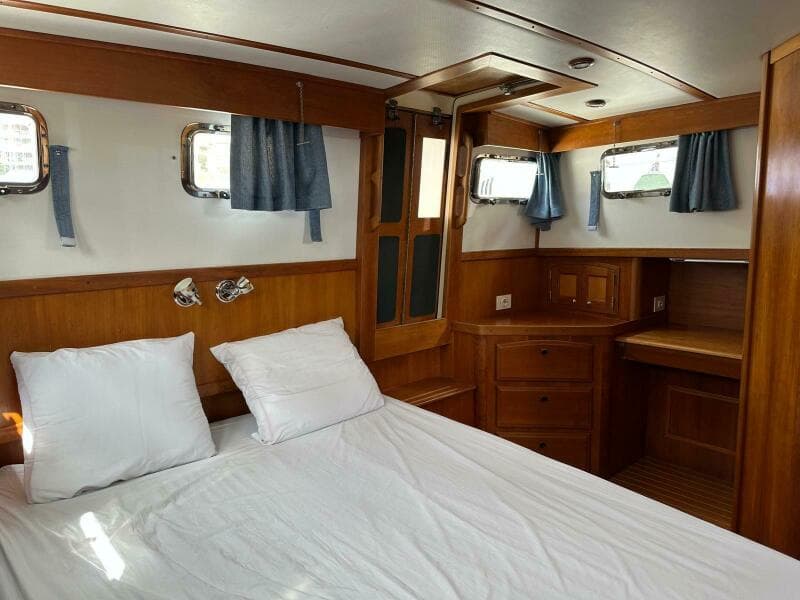 1997 Sabre SABRELINE 474 Trawler