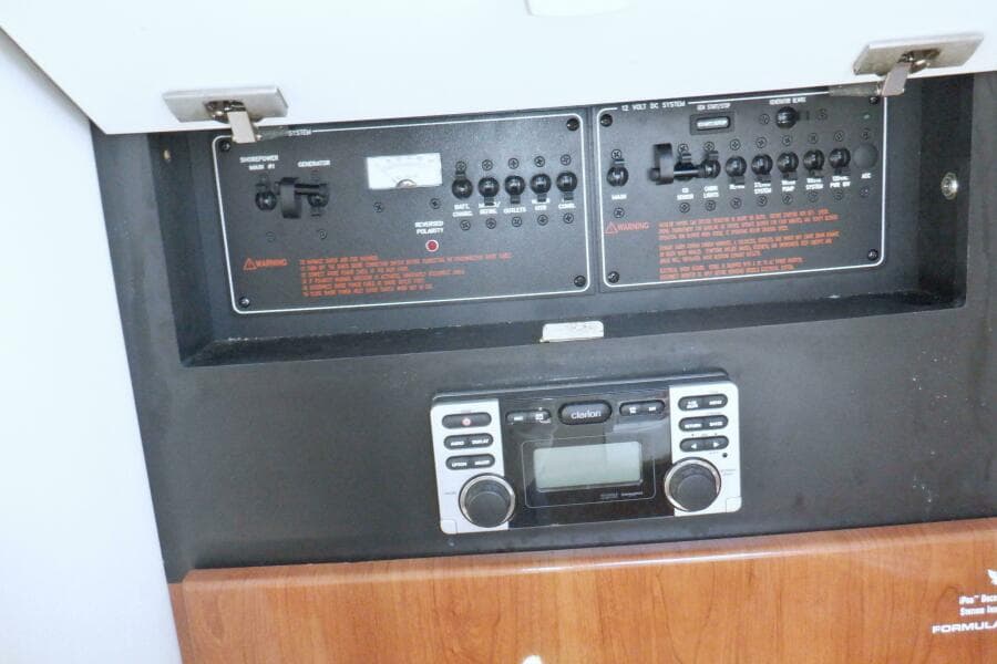 2015 Formula 350 Crossover Bowrider