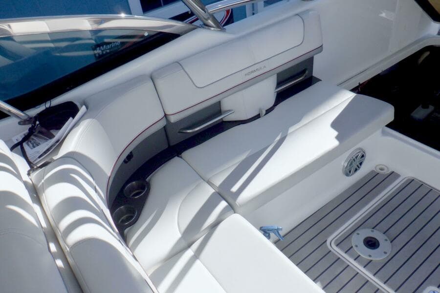 2015 Formula 350 Crossover Bowrider