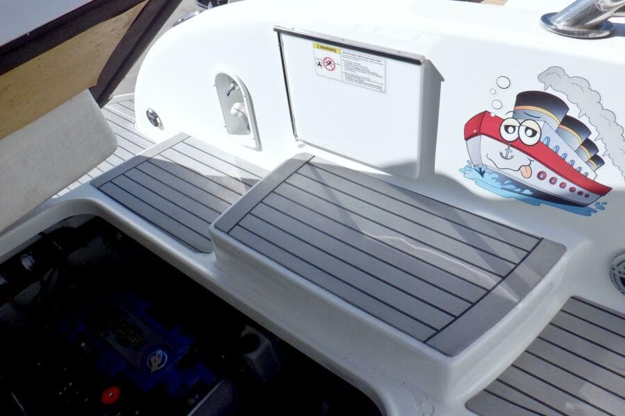 2015 Formula 350 Crossover Bowrider