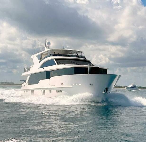 2024 Hargrave Raised Pilothouse