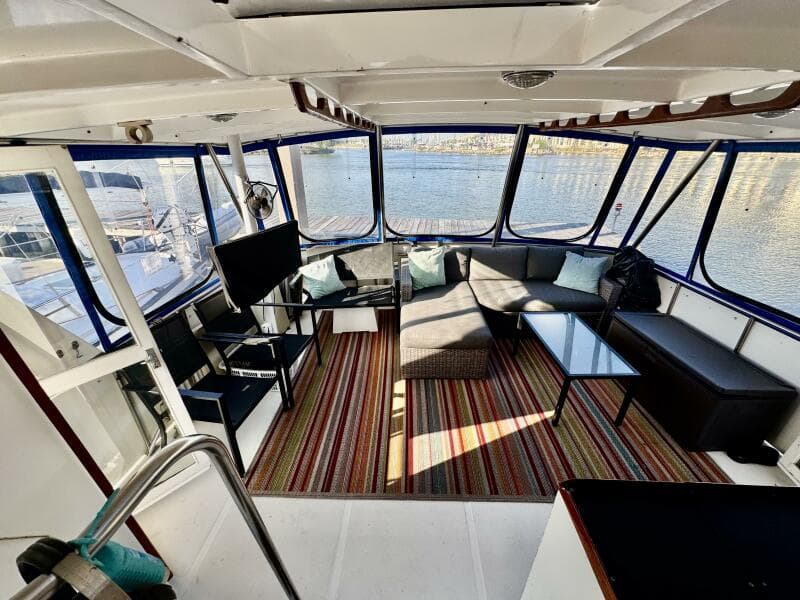 1986 Marine Trader 47 Tradewinds