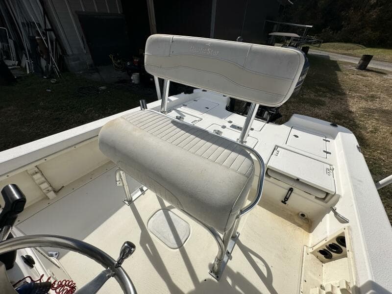 2008 NauticStar 2400 NauticBAY