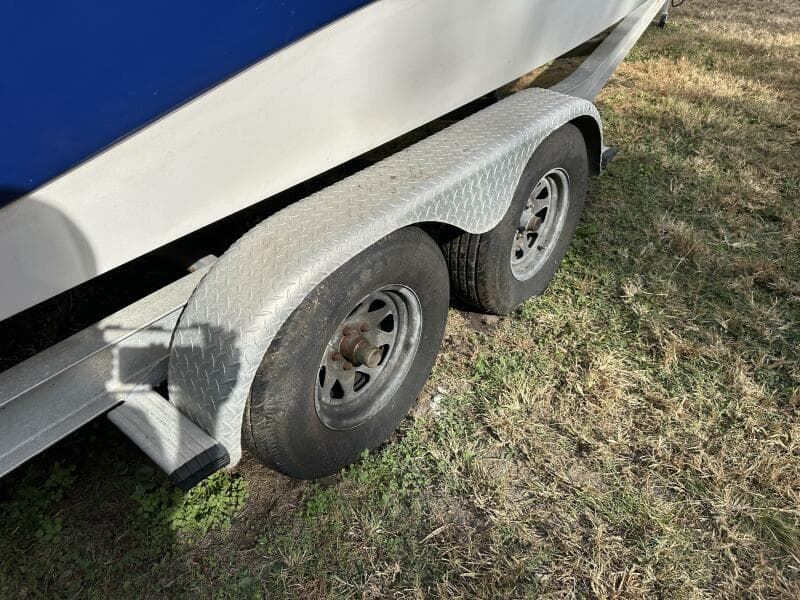 2008 NauticStar 2400 NauticBAY