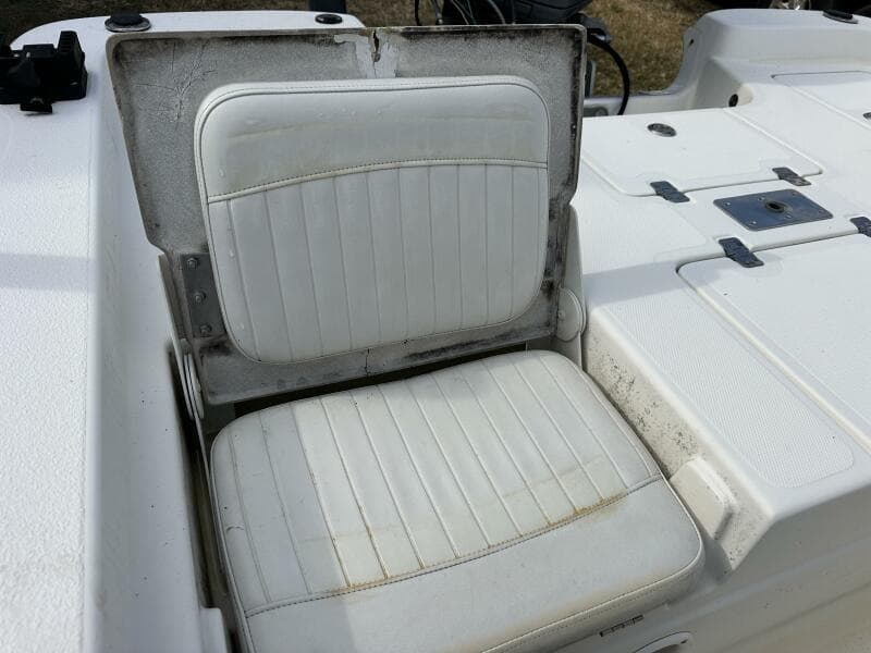 2008 NauticStar 2400 NauticBAY