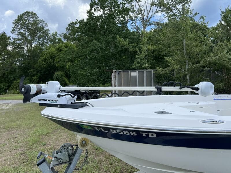 2008 NauticStar 2400 NauticBAY