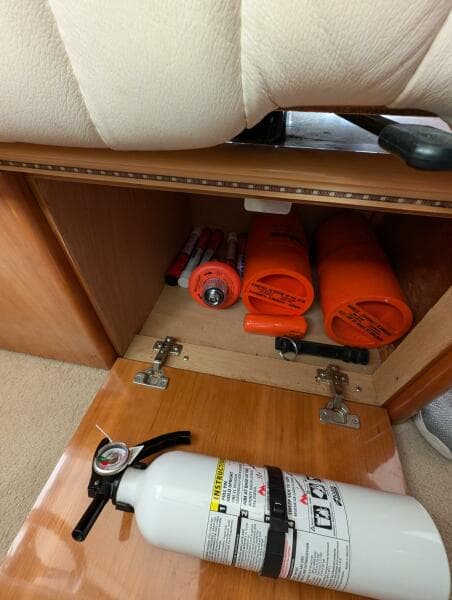 1998 Viking Princess Sport Cruiser