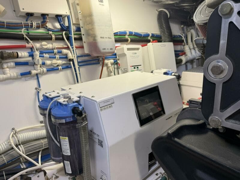 2020 Hatteras GT45 Express