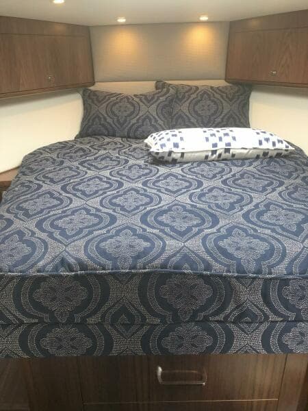 2020 Hatteras GT45 Express