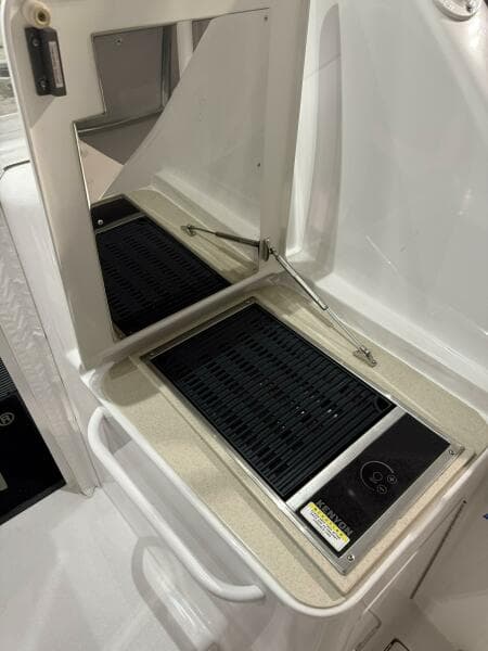 2020 Hatteras GT45 Express