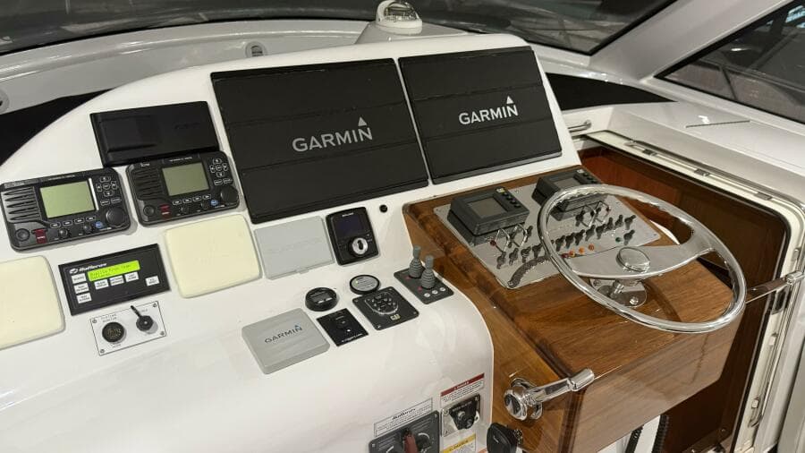 2020 Hatteras GT45 Express