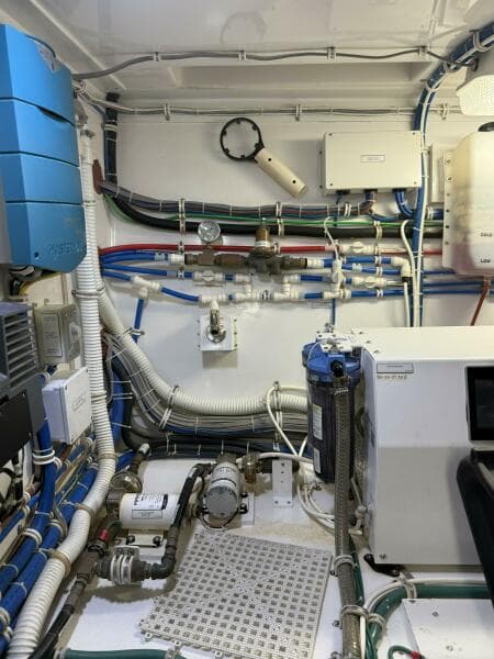 2020 Hatteras GT45 Express