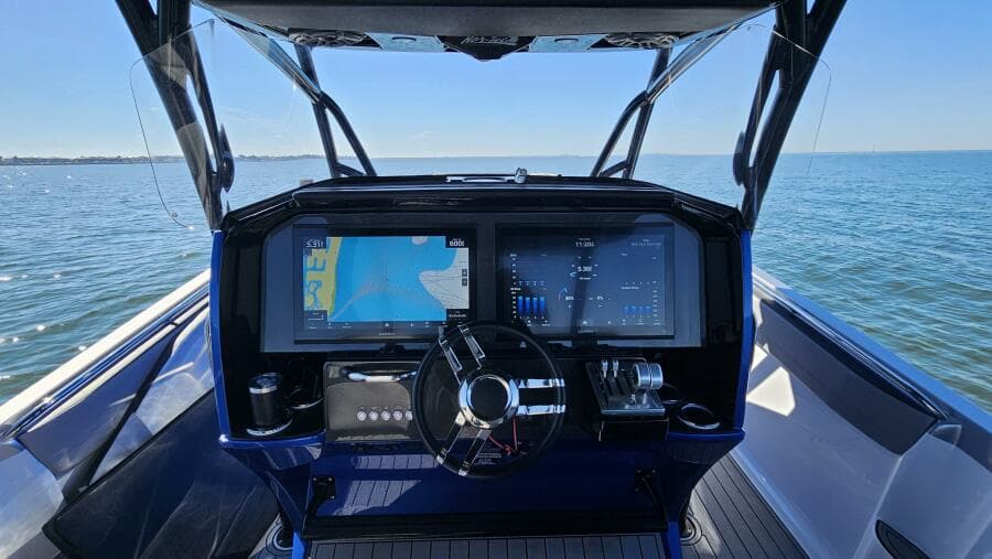 2024 Nor-Tech 390 Sport Center Console