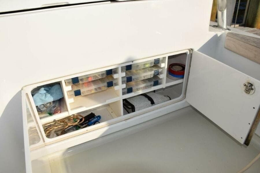 Tackle Storage Center In Cockpit
