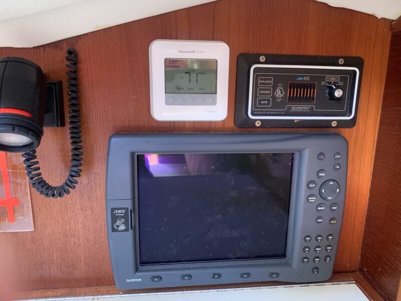 1987 Nonsuch Ultra 30