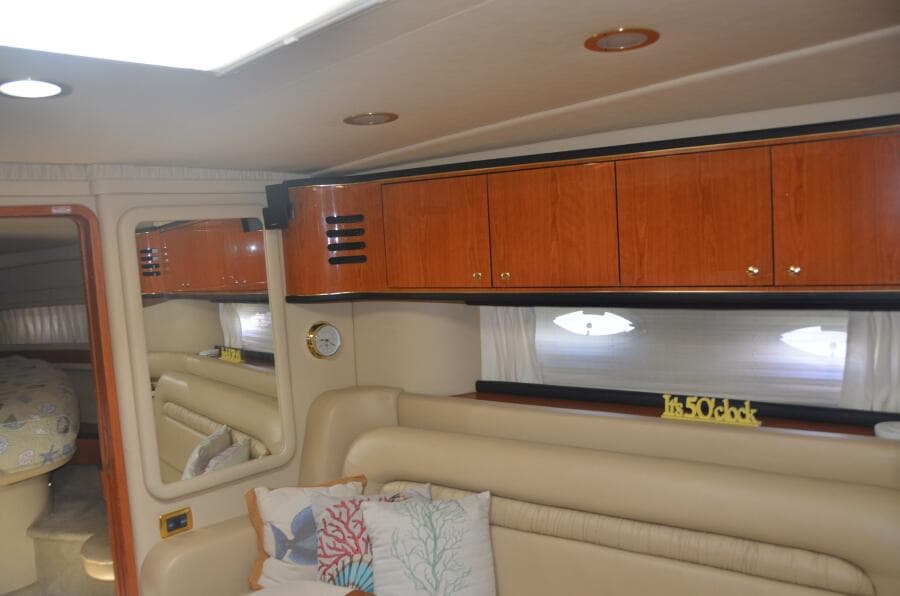 Sea Ray 46 4 RICH-SHER OR POORER - Salon
